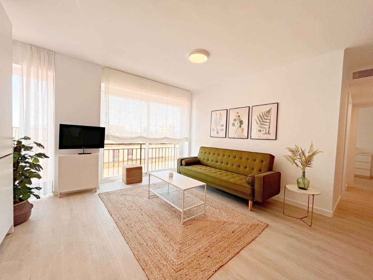 Homely Malaga Cienfuegos, Plaza De La Merced Con Vistas Dış mekan fotoğraf
